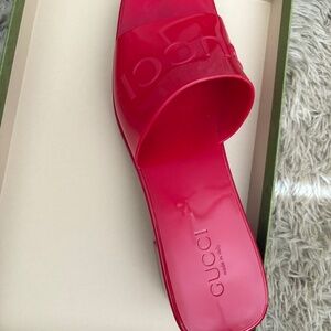 Gucci rubber sandal